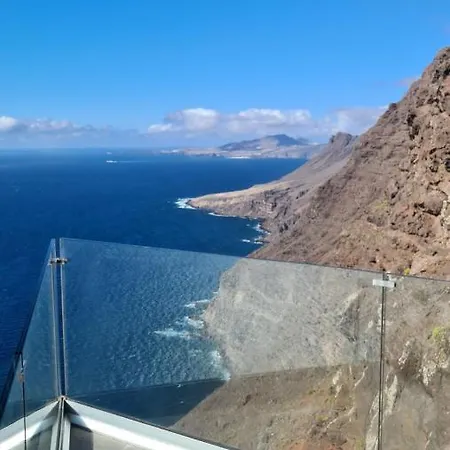 Puerto Rico Teide And Amadores View * 푸에르토리코