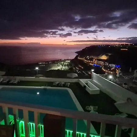 Puerto Rico Teide And Amadores View * 푸에르토리코